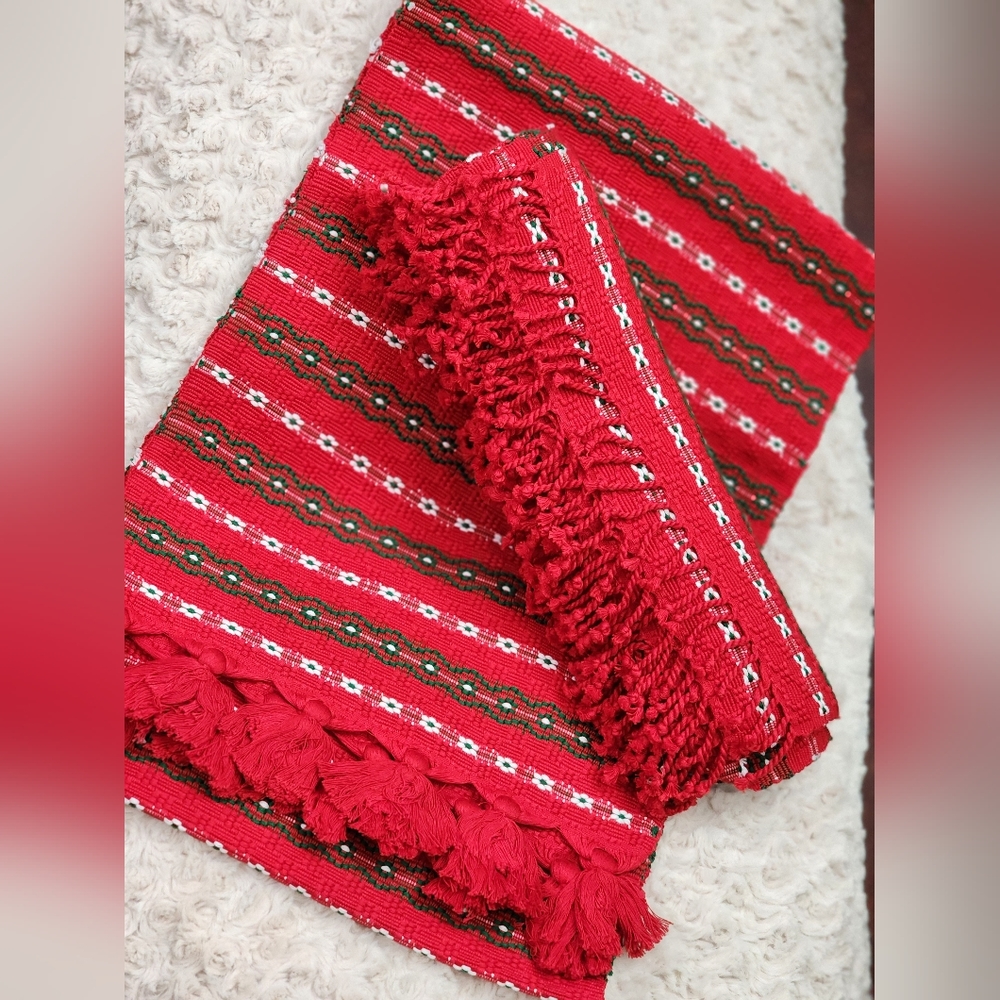 Table-runner set